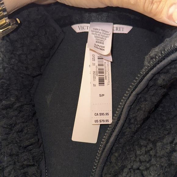 VICTORIA'S SECRET
Cozy Fleece Full-Zip Mock Neck Jacket - Picture 5 of 6